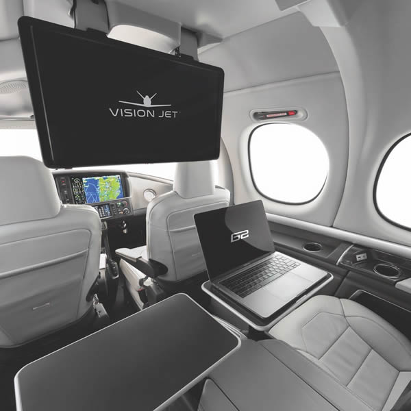 The 22 inches screen available to passengers with the Cirrus Vision Jet.